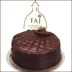 "Choco Nuts Cake - 1kg (Mahendra Mithaiwala Cakes) - Click here to View more details about this Product